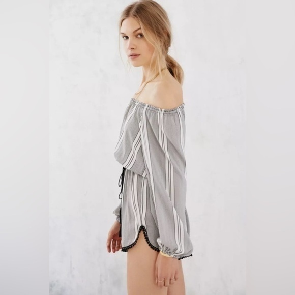 Urban Outfitters Ecote Striped Off-the-Shoulder Romper - Picture 6 of 13